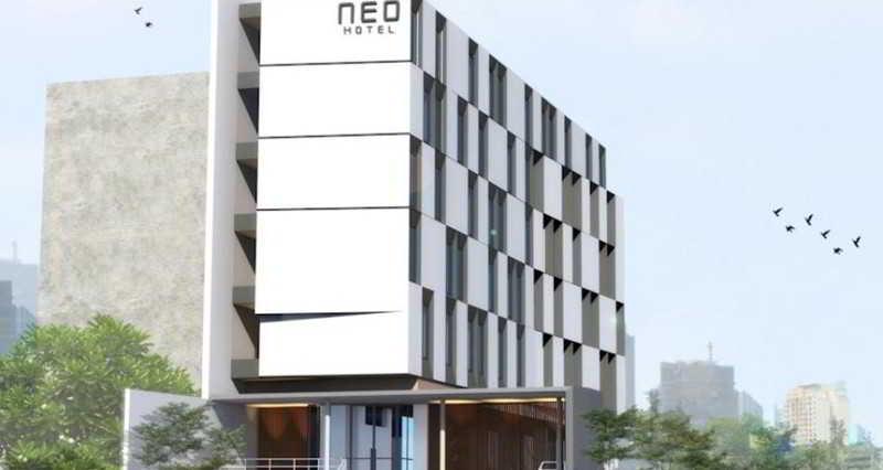 Neo Hotel Tendean Jakarta By Aston Экстерьер фото