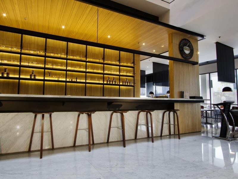 Neo Hotel Tendean Jakarta By Aston Экстерьер фото